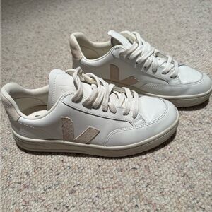 Veja Cream and White Casual Sneakers